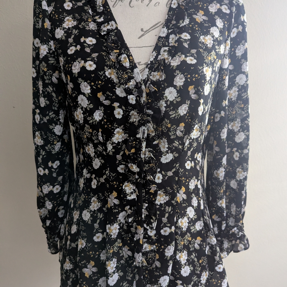 Max Studio Black Floral Blouse